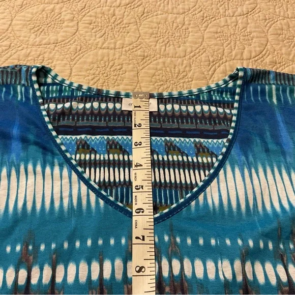 NEW WITHOUT TAGS AVENUE PLUS SIZE TOP 22/24 MULTI COLORS - Picture 12 of 16